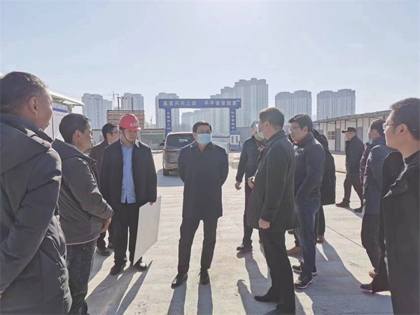 1月30日，朱策常务副市长调研米兰网_米兰（中国）大楼复工情况.jpg